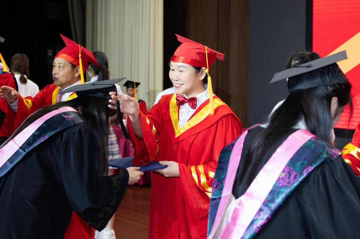 1717745988235205.png 50799904.png